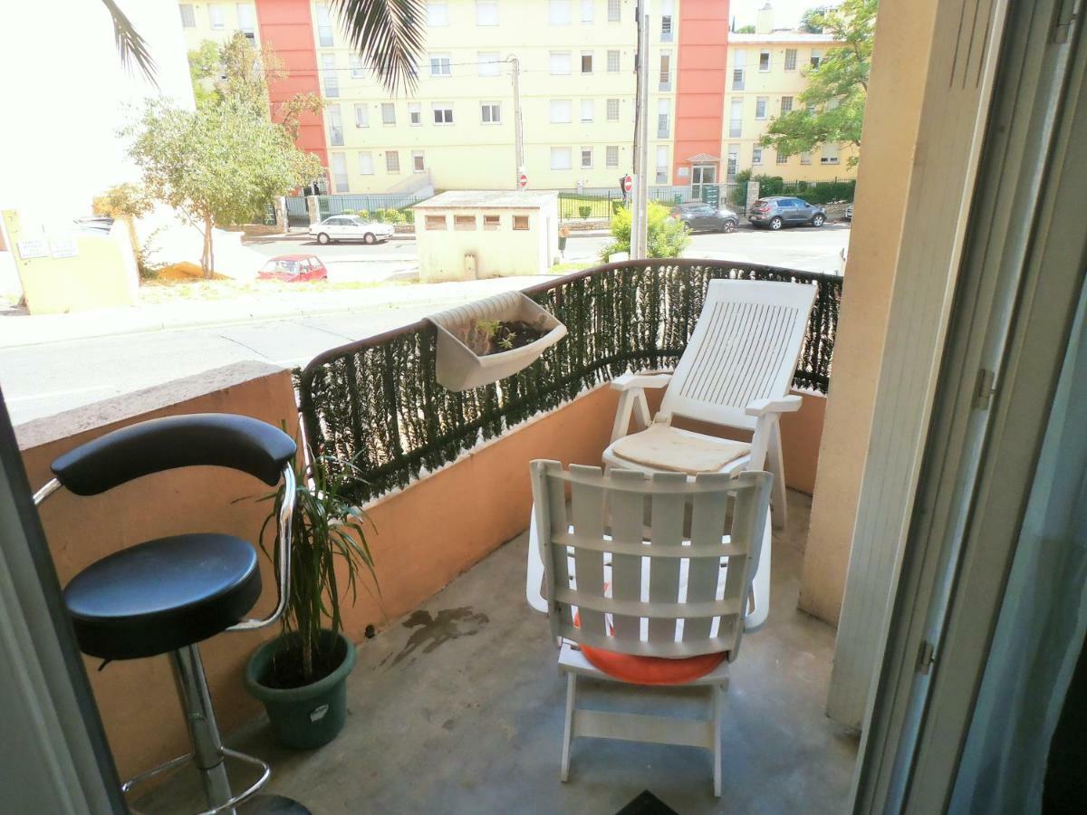 Cosy Nimes Apartment Luaran gambar